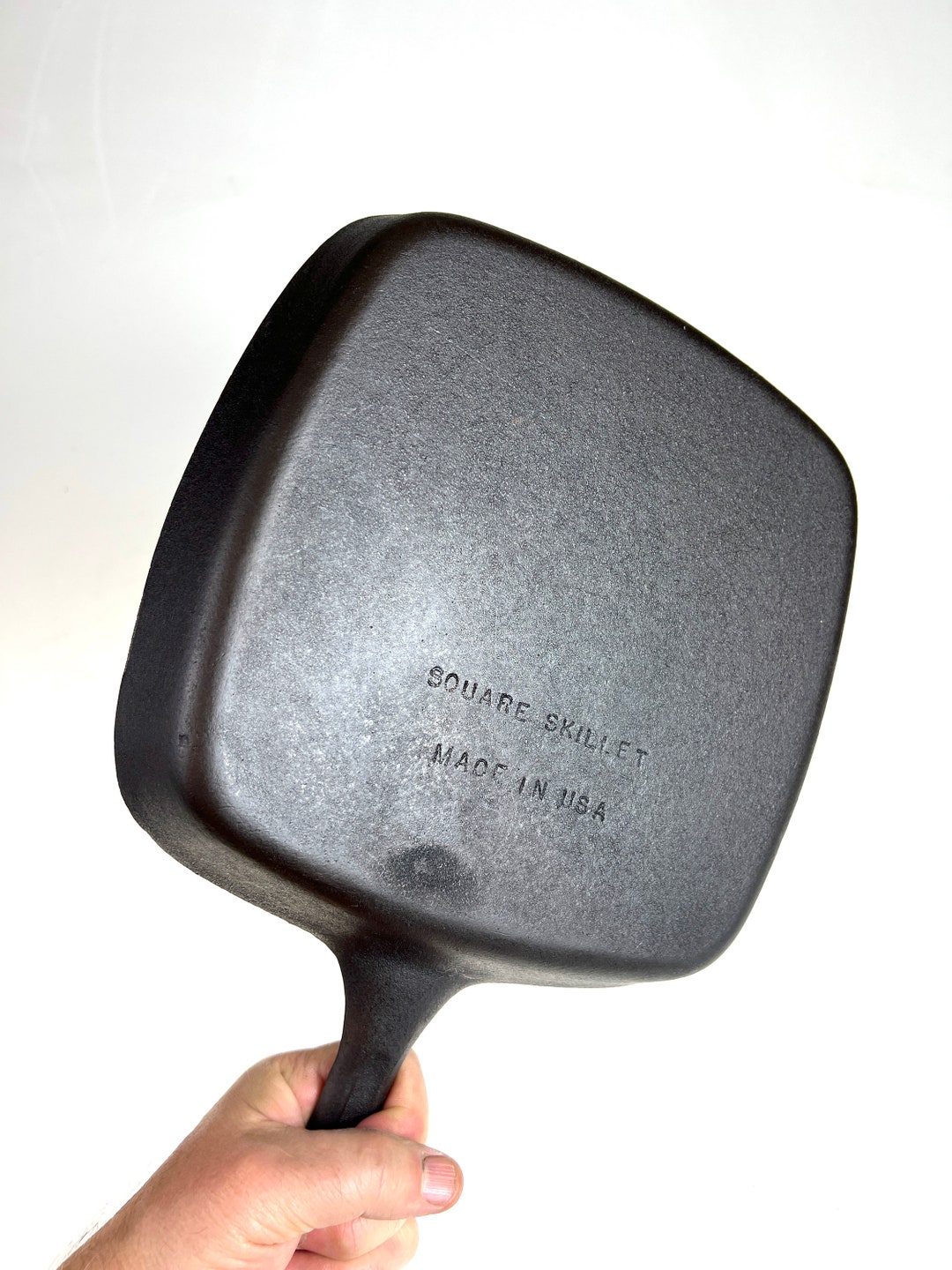 Vintage Unmarked Wagner Ware Cast Iron Square Skillet Fully