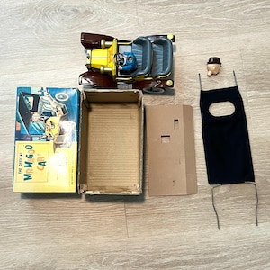 VERY NICE! 1961 Original Working Hubley Official Mr Magoo Car Tin Toy with Box - HARD to Find!