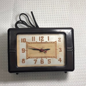 Vintage 1930&#39;s Brown Bakelite Lackner Electric Clock - NICE, Working Condition!