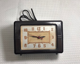 Vintage 1930's Brown Bakelite Lackner Electric Clock - NICE, Working Condition!
