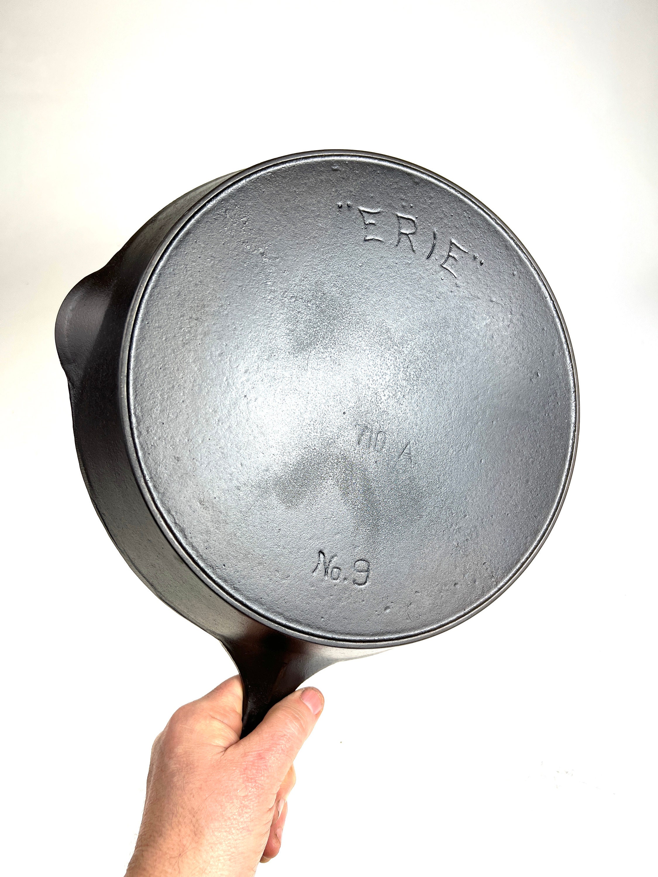 RARE 1905 Pre Griswold #9 710A Cast Iron Skillet - Fourth Series