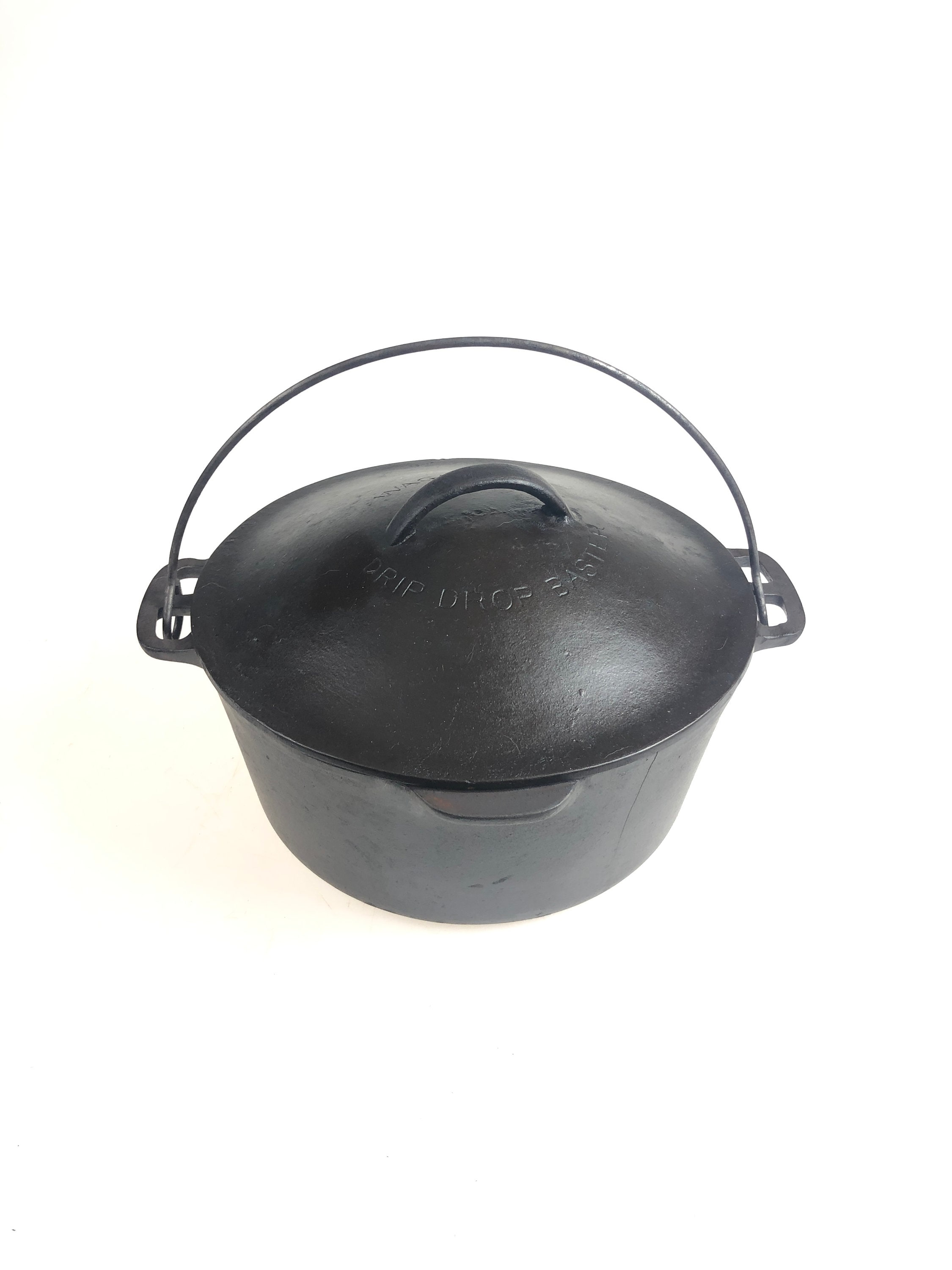 No 9 Wagner Ware Sidney Round Roaster Dutch Oven for Sale in Concord, CA -  OfferUp