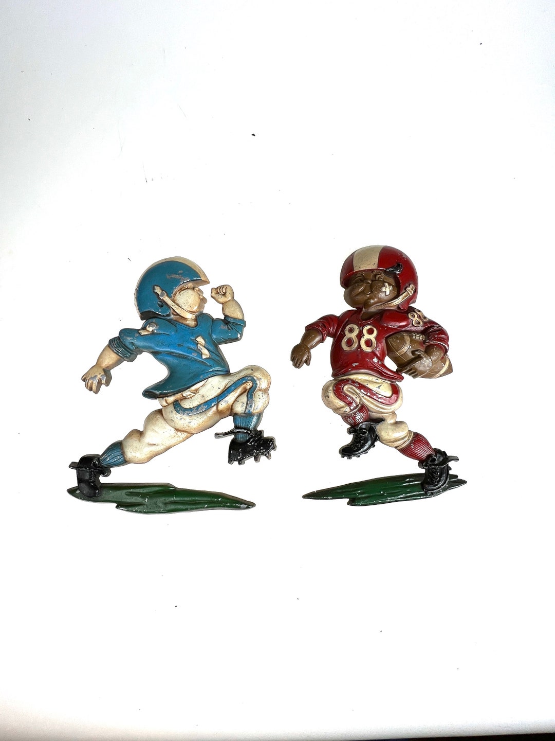 Vintage Pair 1976 HOMCO Cast Metal Football Player Wall Plaques 1254