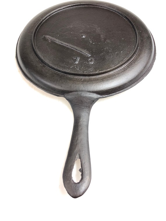 Antique 1800 s Cast Iron 7 Griddle With Gatemark and Inset Heat Ring Etsy Canada