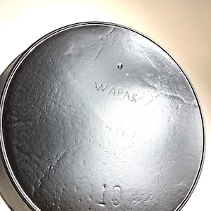 Antique  Wapak No 10 Block Logo Cast Iron Skillet - Outside Heat Ring Circa 1903-1910