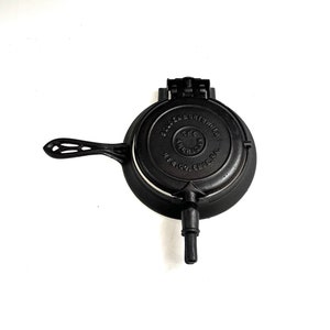 WOW - AMAZING PIECE!! Antique Selden Griswold Patented 1880 Circular Pattern The American No. 7 7 & 8 Cast Iron Waffle Iron  - circa 1880-