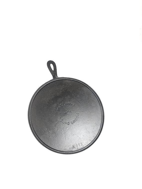 Medium Cast Iron Pan – Moth