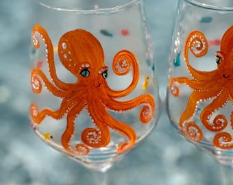 Hand Painted Octopus Wine Glass - Etsy
