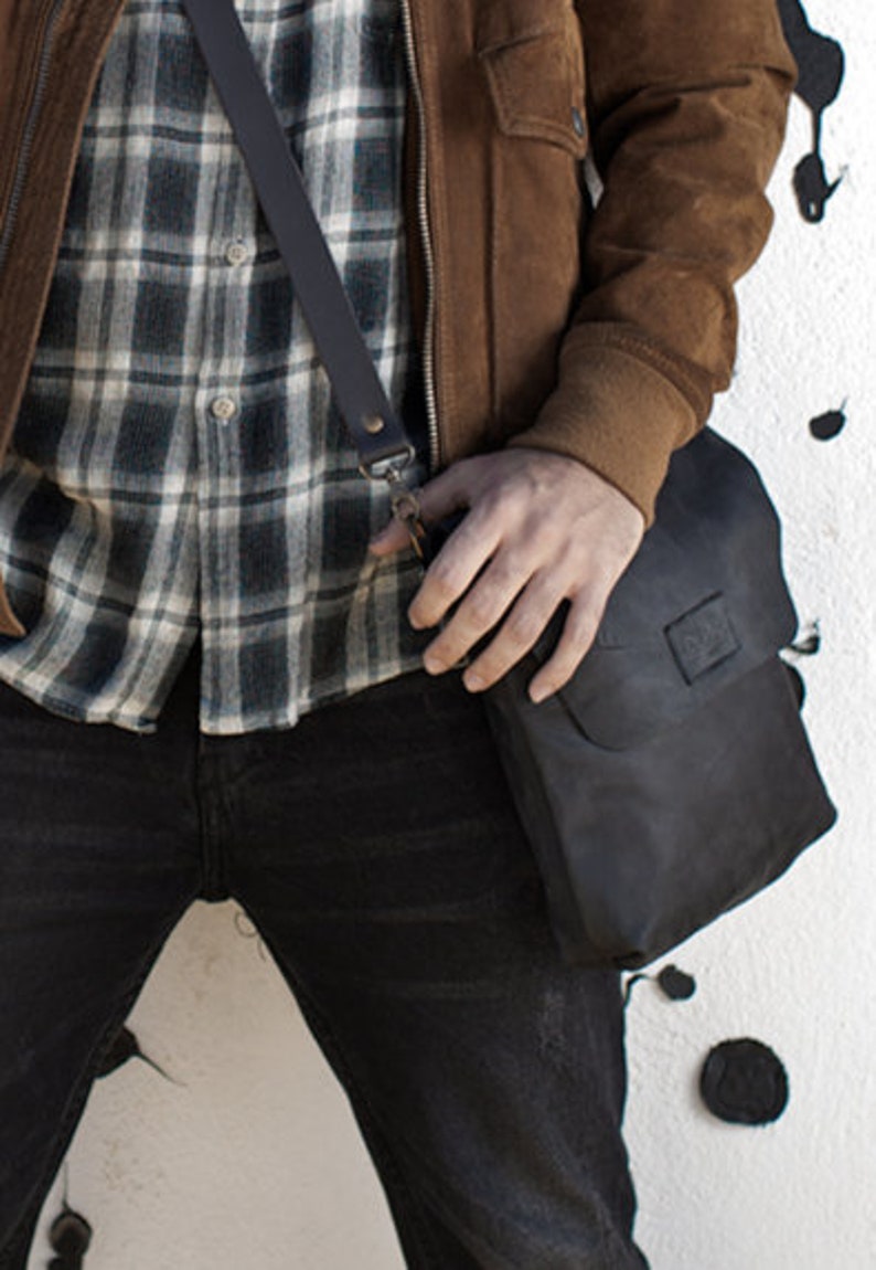 Men's leather bag , Leather Messenger image 3