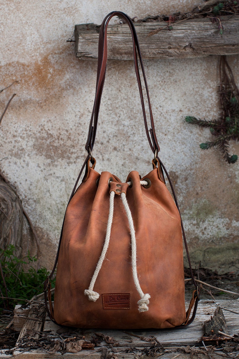 Backpack leather bag Collection Natura. 画像 4
