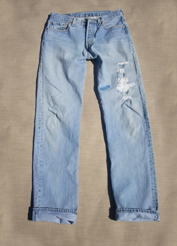 501 Levis Distressed 30 X 35 Faded Blue 