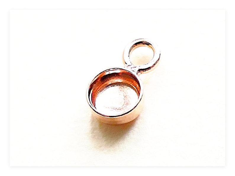 4 mm runda silvercabochonhängen, hängen i 925 sterlingsilver med mynt, äkta silvermynt, hartsinfattning, smyckeskomponenter i gjutna hartser Rose Gold pl. Silver