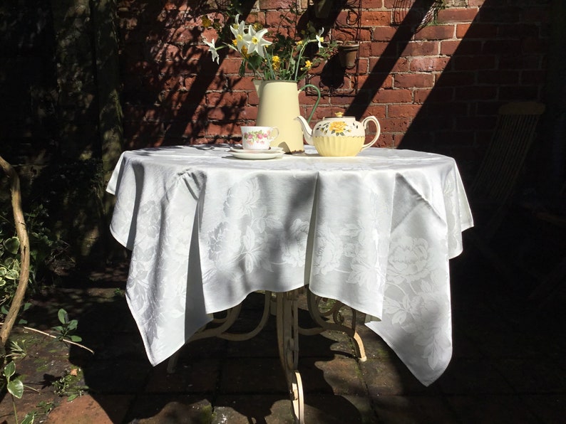 UK/_ EG/_ Retro Letter Pattern Tablecloth Cotton Linen Table Cover Home Decor Gift