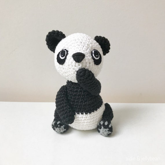 smallpanda — Happy Valentine's Day!