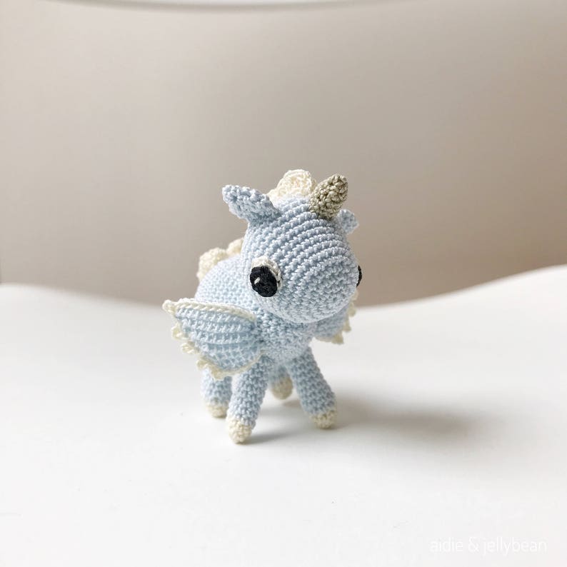 TINY UNICORN crochet amigurumi, crochet unicorn, amigurumi unicorn, unicorn gift, unicorn keepsake, unicorn decoration image 3