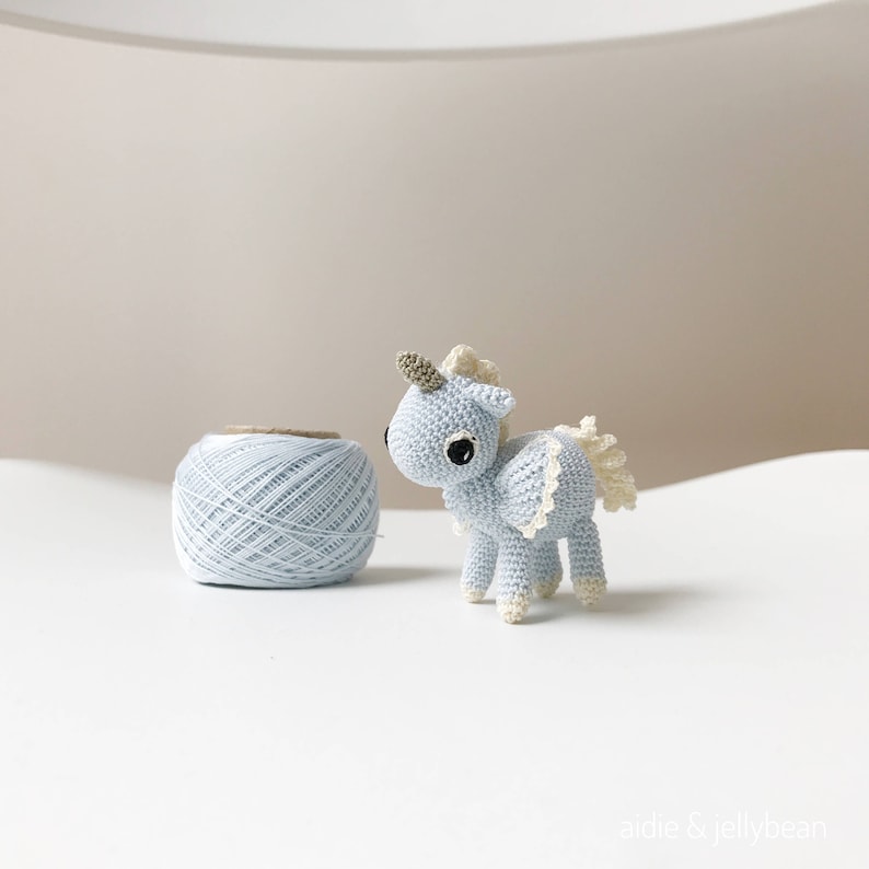 TINY UNICORN crochet amigurumi, crochet unicorn, amigurumi unicorn, unicorn gift, unicorn keepsake, unicorn decoration image 1