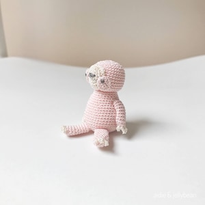 小さなナマケモノの編みぐるみ、ナマケモノのおもちゃ、ナマケモノのギフト、子供へのギフト、ナマケモノの赤ちゃんへのギフト、ナマケモノのクリスマスプレゼント、幸せなナマケモノのおもちゃ、ナマケモノの記念品