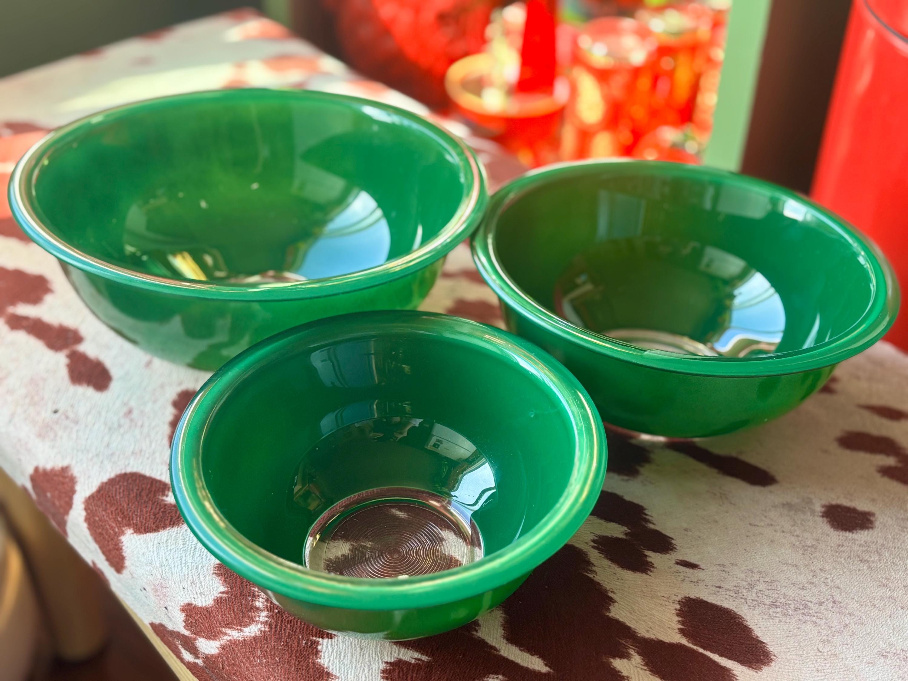 Vintage Pyrex Forest Green Mixing Bowl Set: Rainbow Collection
