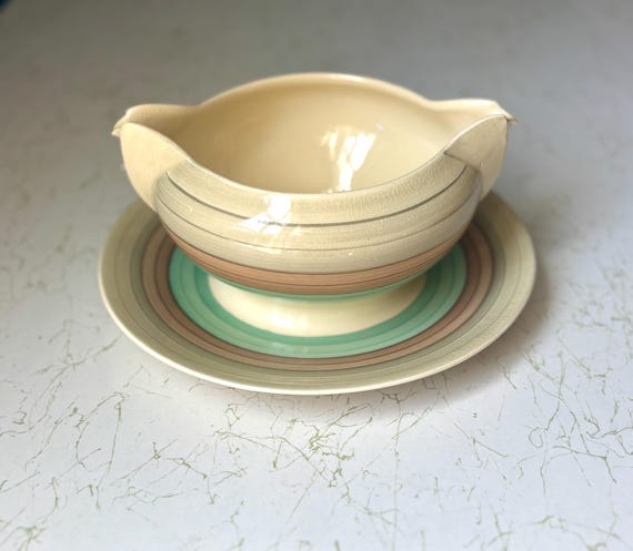 1930s Susie Cooper Wedding Ring Pattern Kestrel Shape Gravy Boat