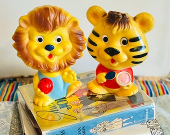 ヴィンテージ エデン ライオン ぬいぐるみ ベビースクイーカー レッド