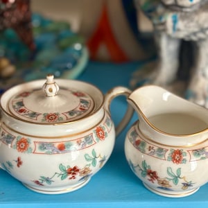 Antique Théodore Haviland Limoges Creamer and Sugar Bowl Set with Japanese Red Blue Flower Detailing and Gilding, Antique Limoges