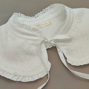 Floral Lace Detachable Collar: White Cotton Retro Frill