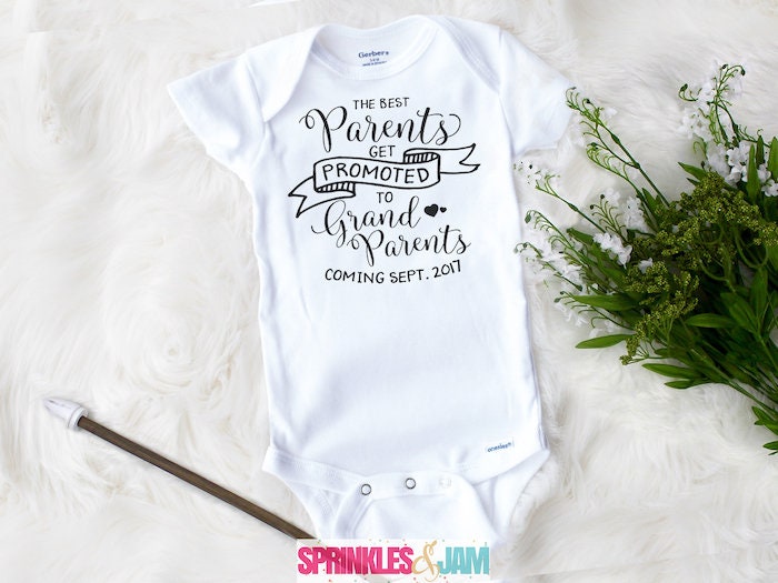 Pregnancy Reveal Onesie ® the Best Parents Get Promoted to | Etsy