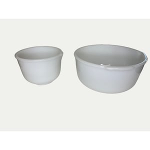 Vtg Glassbake Set of 2 White Milk Glass Mixing Bowls Made in USA