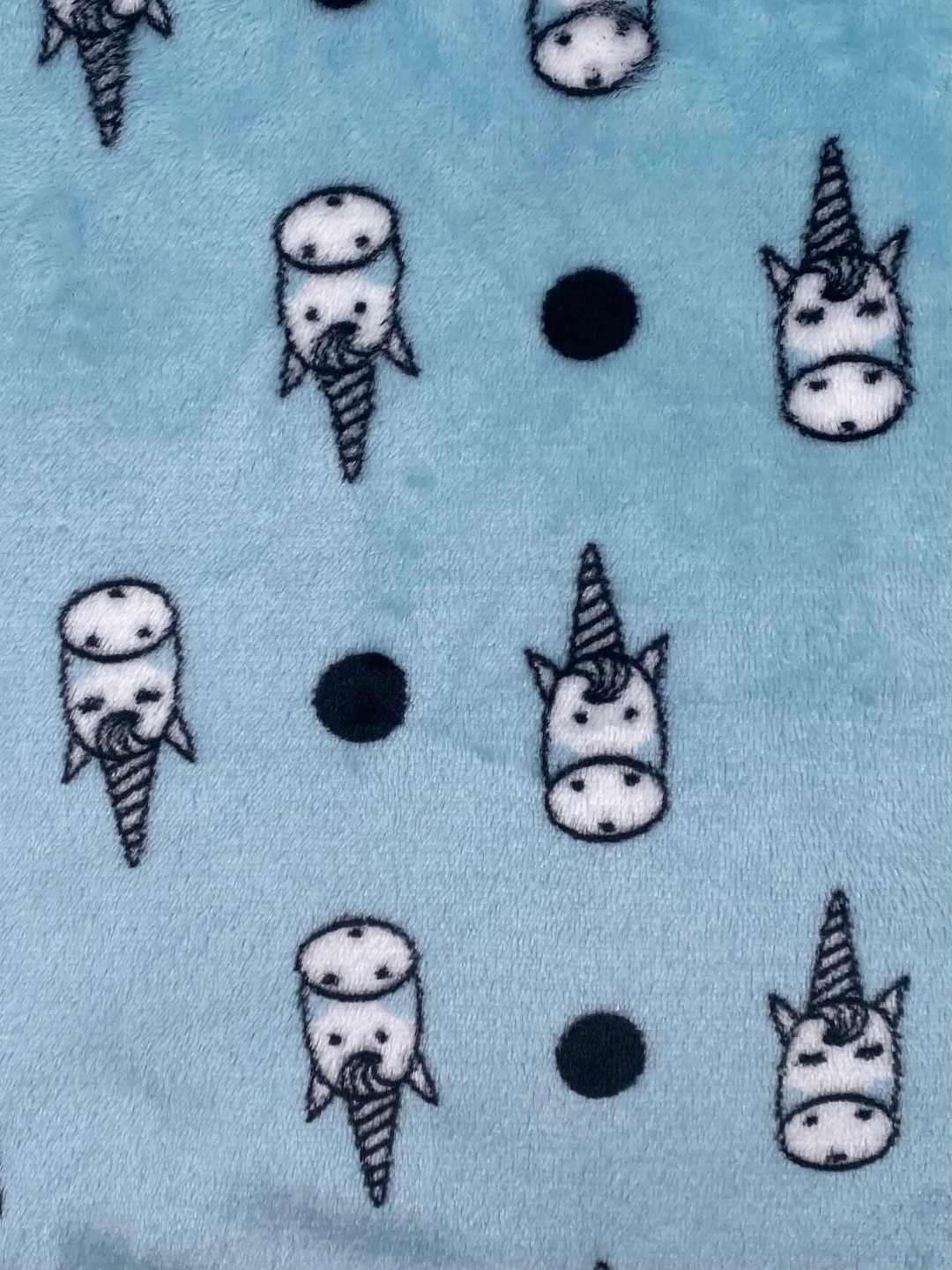 Rest 0,78m Fleecestoff Wellness Einhorn hellblau Breite 165 cm