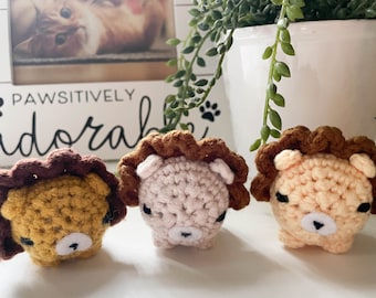 Crochet mini Lion keychain
