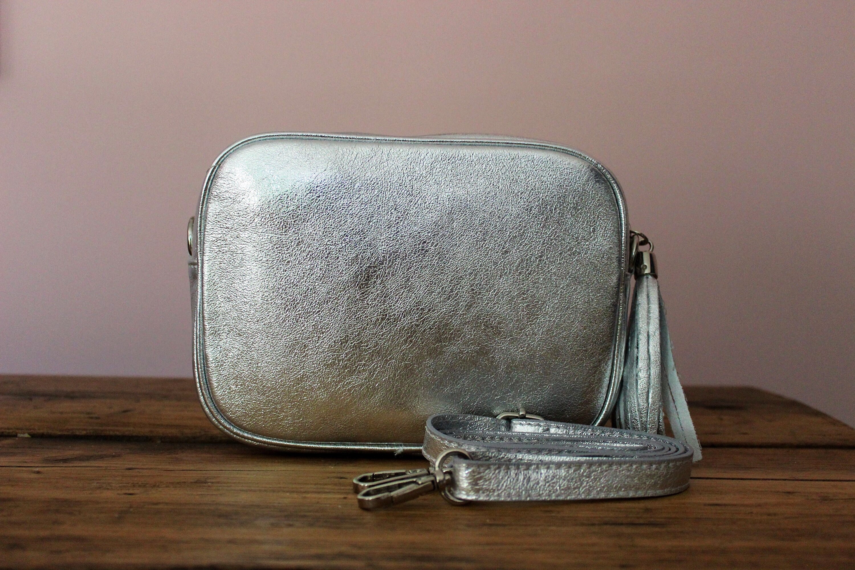 White Silver Crossbody Bag, Soft Metallic Silver and White Leather, Lining  Options, Zipper Pockets, Premium Soft Leather, Adjustable Strap 