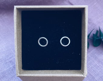 Sterling Silver Circle Studs - Silver Disc Studs - Eco-friendly Jewellery Gifts - Small Silver Studs - Earrings for Teenager