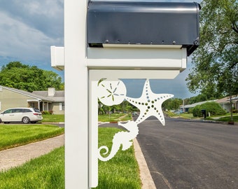 Seahorse Mailbox Bracket and Porch Decor with Sand Dollar and Starfish, Indoor Outdoor Beach House Decoration, 21 Inch