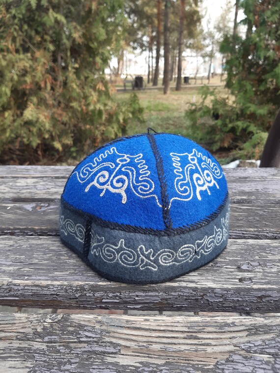Blue Skull Cap Embroidered Tehnic 
