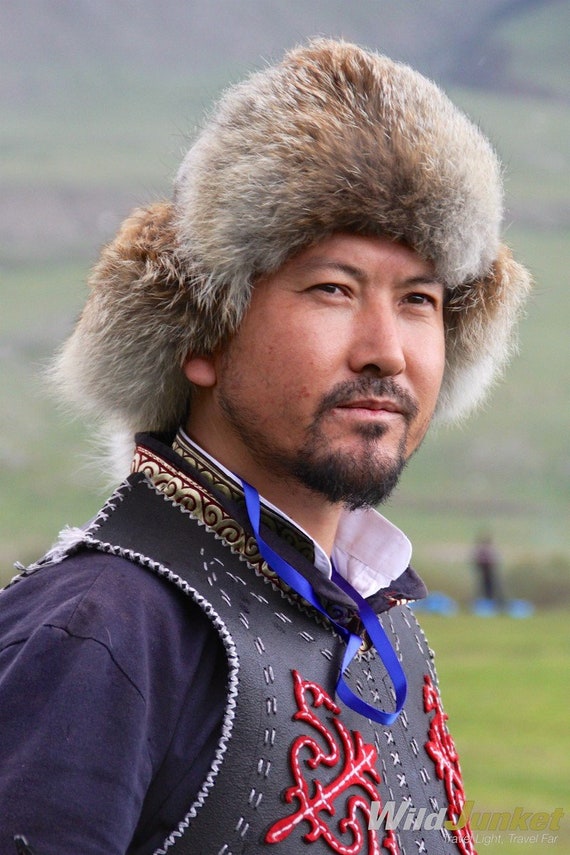Red fox fur mens hat Mongolian Kazakhstan Eagle hunters hat | Etsy
