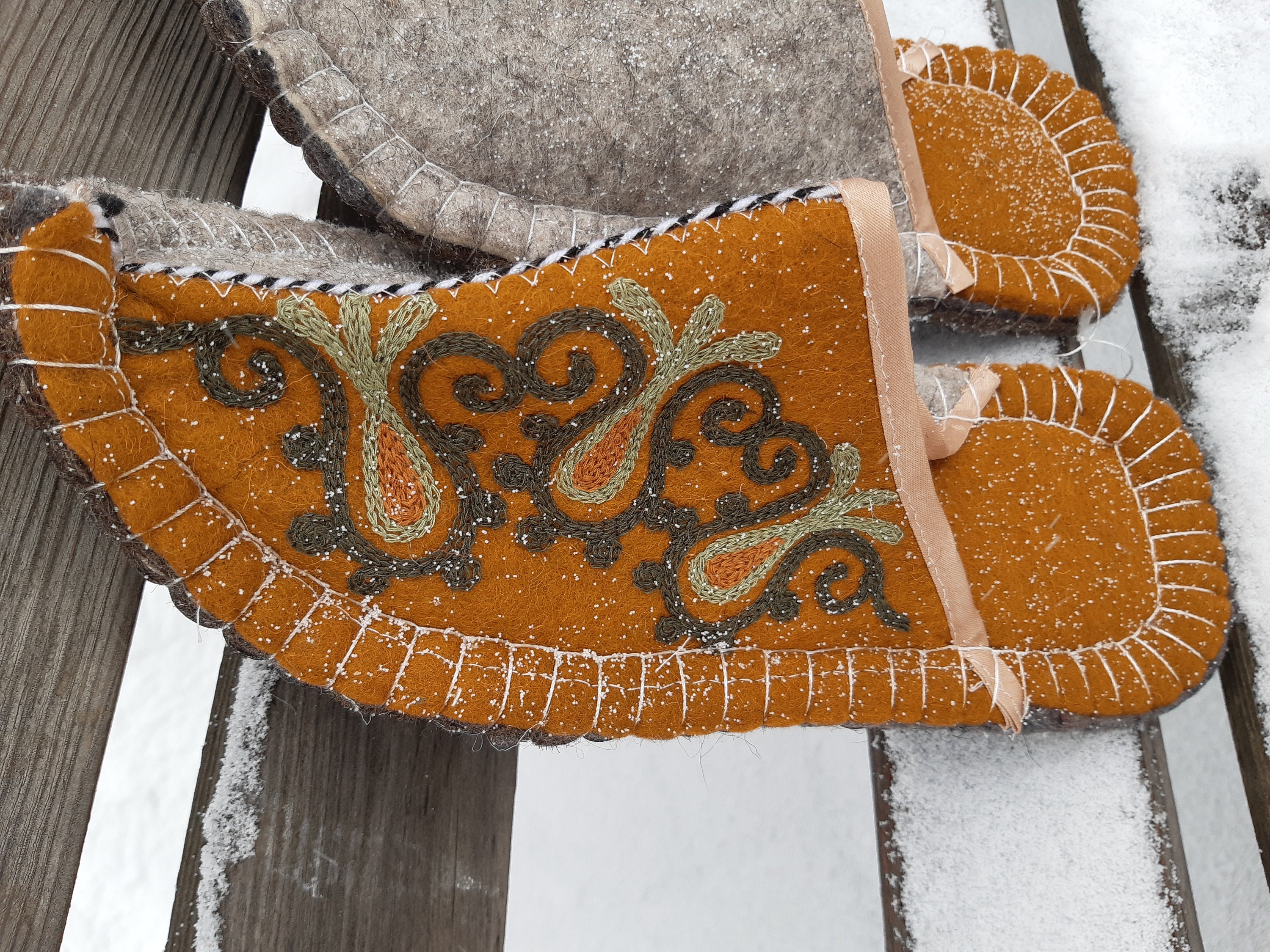 Vilten pantoffels Roze kazachse Shakai etnische stijl geborduurde nationale emblemen vrouwen moeder eco-vriendelijke vilten wol maat 40-41 eur Schoenen Herenschoenen sloffen 