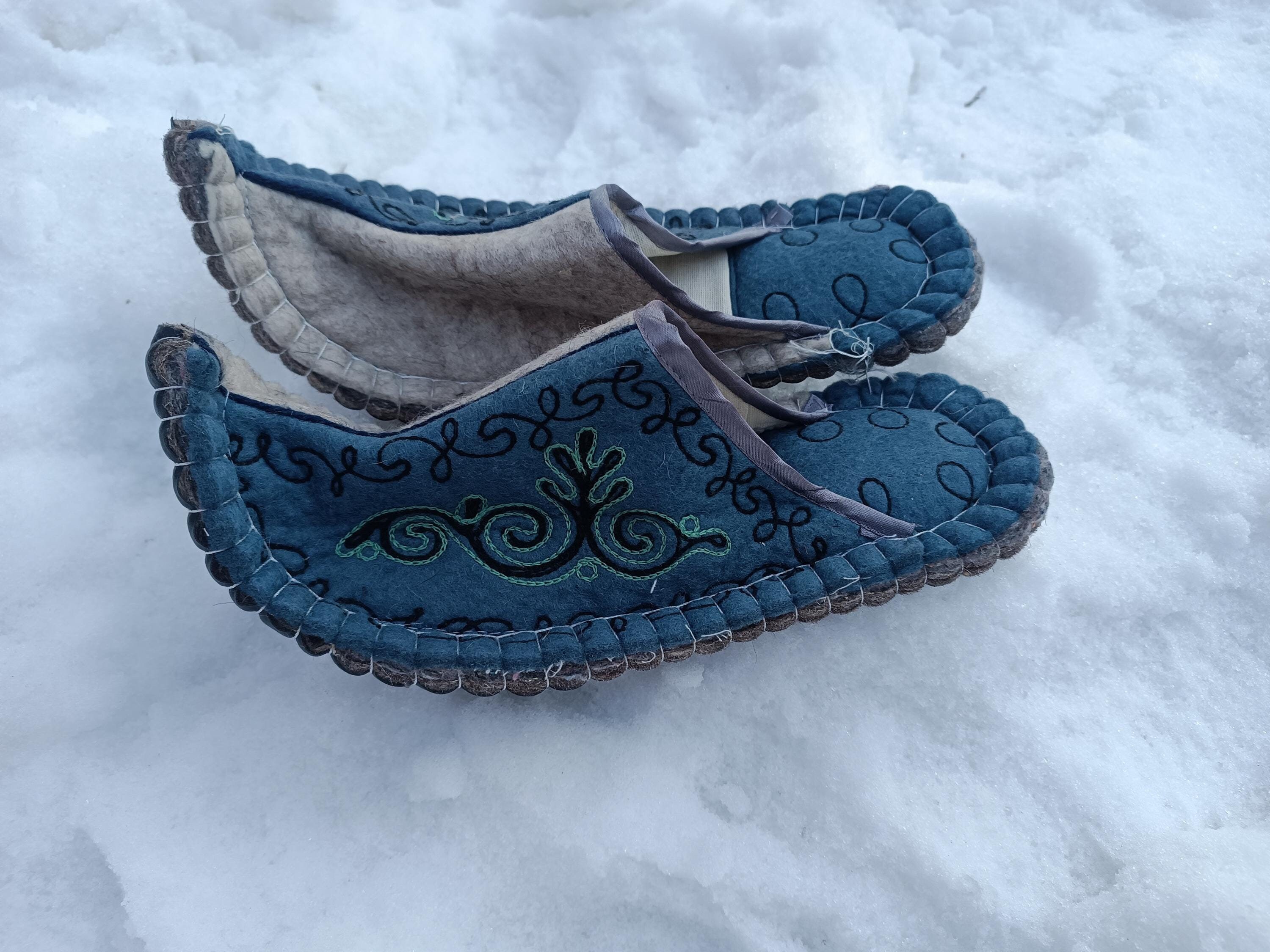Pantoufles en feutre Kirghistan véritable laine douce mereino
