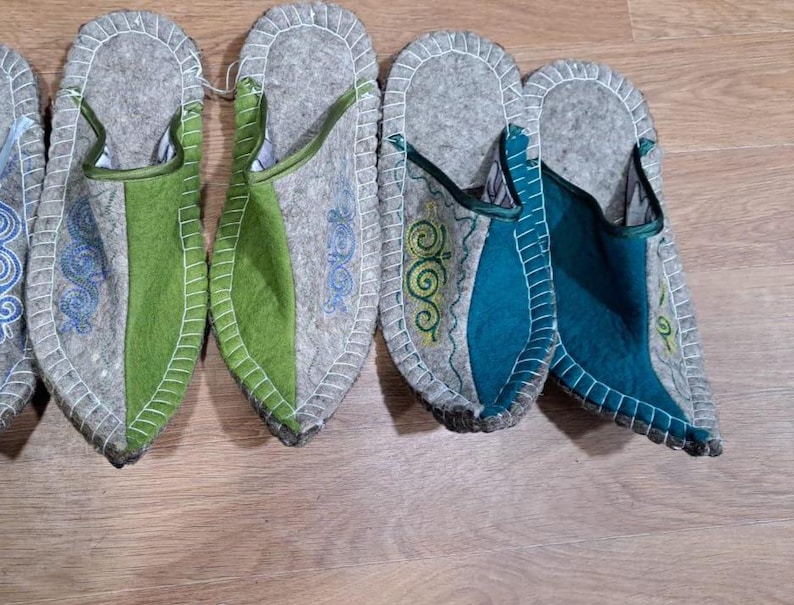 Felt Wool Slippers Men, Eco Friendly Ethnic Kazakh Mongol Kyrgyz Style, Eco Shoes Size between EUR 42-44 Two slippers
