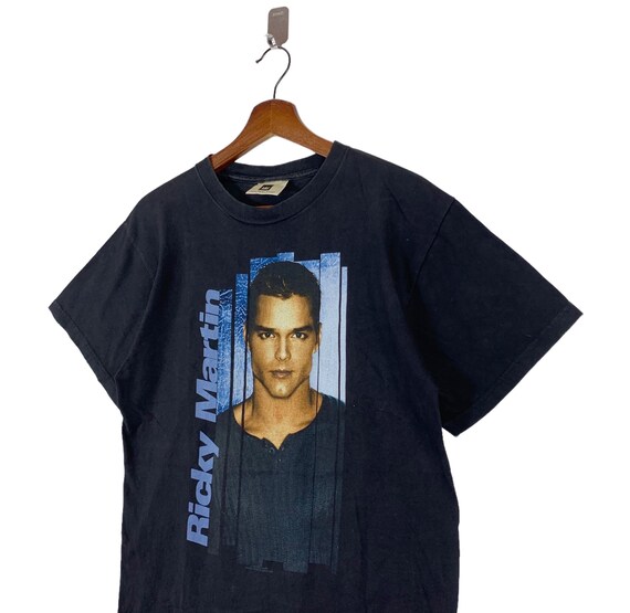 Vintage 90s Ricky Martin Genre Pop Music Tee - image 4