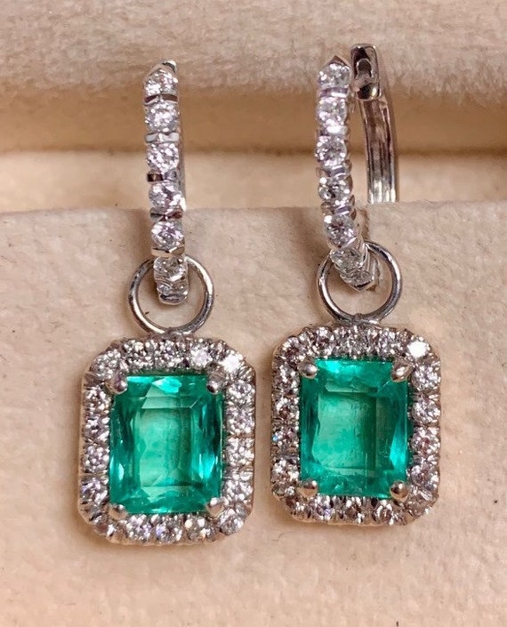 18K Oro Blanco Piedra Verde Esmeralda Y Diamante Pendientes con Pasador 270