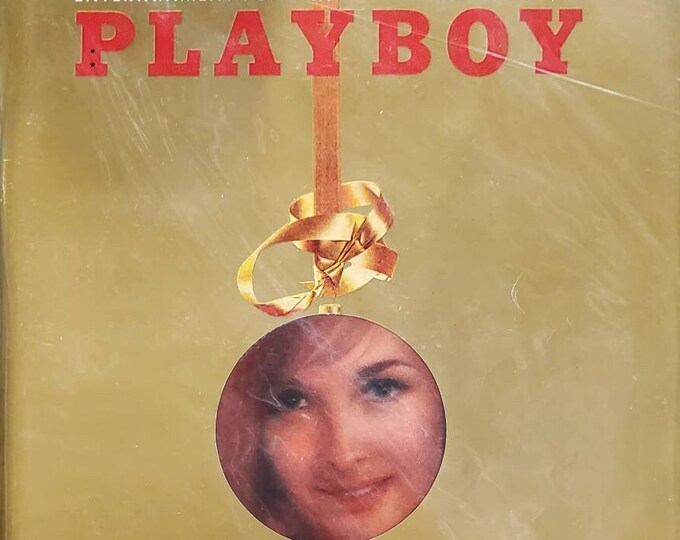 Vintage Playboy December 1965 Issue Mamie Van Doren Liz Taylor Brigitte Bardot Ursula Andress