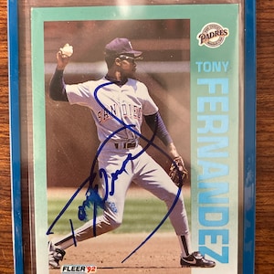 Tony Fernandez San Diego Padres Fleer # 604 1992 Handsignierte Autogrammkarte n Blau w / LOA Hologramm