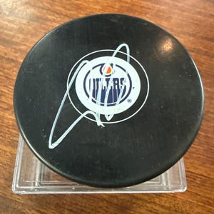Connor McDavid Autographed Hand Signed Edmonton Oilers Official NHL Game Puck w/LOA
