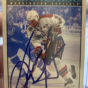 Kevin Hatcher Washington Kapitale handsignierte handsignierte Karte #439 Score 1992 card w / LOA