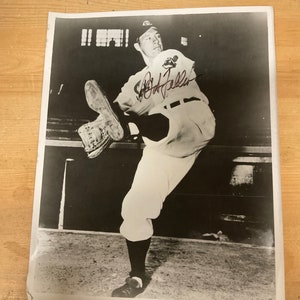 Bob Feller Cleveland Guardians MLB Hand Signed Autograph 8&quot; x 10&quot; Photograph w/ Hologram and LOA