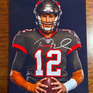 Tom Brady Tampa Bay Buccaneers Autographed hand Signed NFL 8x11" Photograph in Silver sharpie Loa/Coa