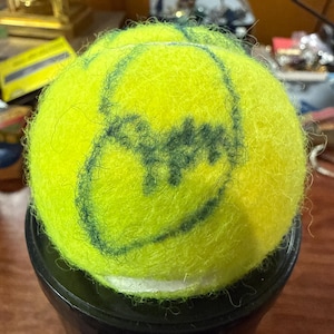 Pallina da tennis US Open autografata da Roger Federer, Nadal e Djokovic con LOA