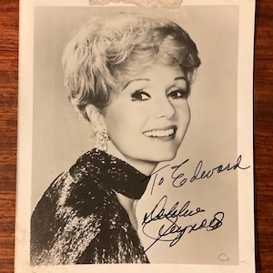 Debbie Reynolds &quot;Actress/Singer - Singin&#39; In The Rain&quot; Hand Signed Autographed 4&quot;x5&quot; Photo W/ LOA
