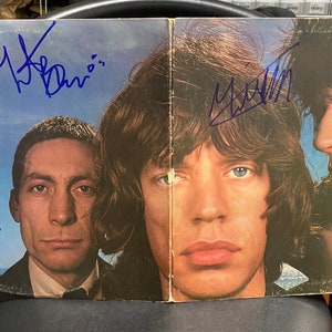 The Rolling Stones "Black and Blue" LP Album Cover 4x Handsigniert von Mick Jagger, Keith Richards, Ronnie Wood & Charlie Watts w/ LOA