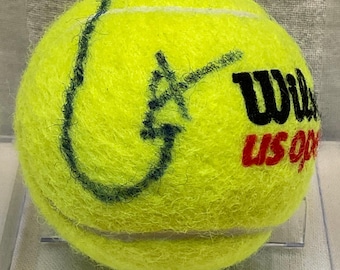 カルロス・アルカラスのサイン入りウィンブルドン 2023 日付入りテニス